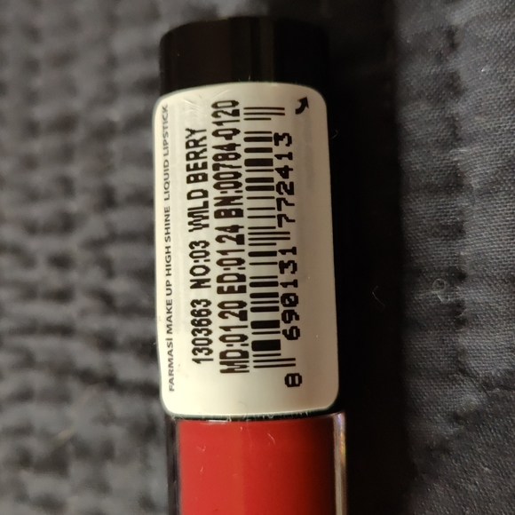 Farmasi make up combo - Picture 7 of 10